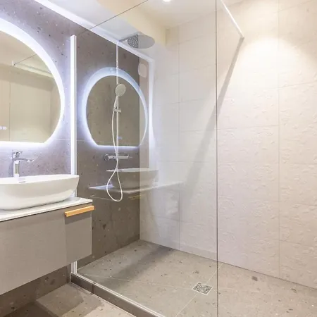 Les Tours Carrees 3* La Motte-Servolex