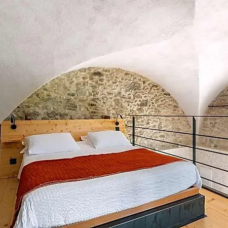 Les Tours Carrées 3*