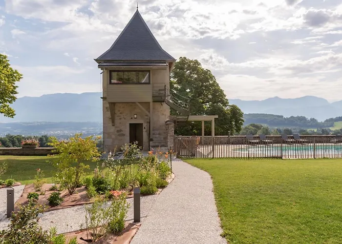 Bed & Breakfast Les Tours Carrees 3*